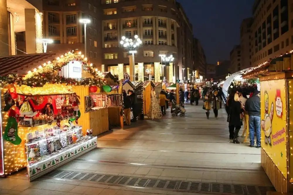 Armenia_Christmas-Market-in-Yerevan